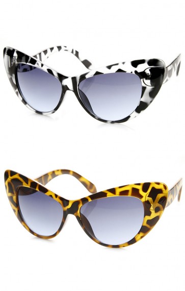 Extremely Oversized Bold Pointed Frame Cateye Sunglasses