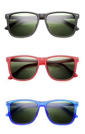 Thin Armed Casual Fashion Rectangular Horn Rimmed Frame with Green Tinted Lens Sunglasses