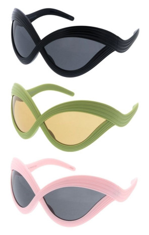 Oversized Wraparound Mask Wavy Arm Cat Eye Novelty Wholesale Sunglasses